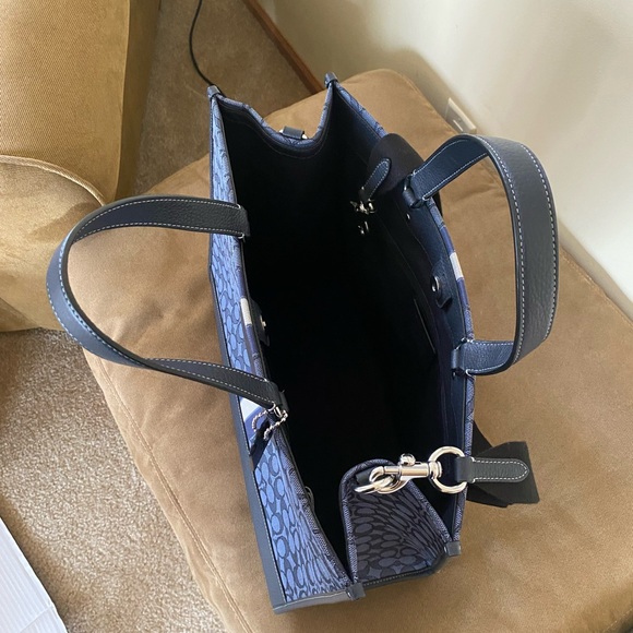 COACH DENIM DEMPSEY 40 TOTE IN SIGNATURE JACQUARD & REFINED PEBBLE LEATHER NWT - Picture 6 of 8